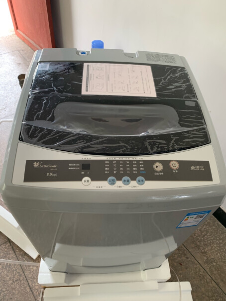 小天鹅10公斤变频波轮洗衣机全自动健康免清洗直驱变频一键脱水洗衣机声音大吗？
