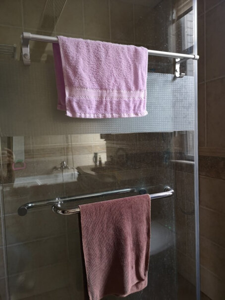 虎先森免打孔毛巾架浴室置物架太空铝卫生间挂双杆毛巾杆这是多少厘米？