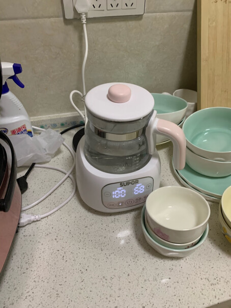 苏泊尔婴儿恒温暖奶器调奶器消毒器二合一新安怡260MM奶瓶放进消毒器能盖住吗？