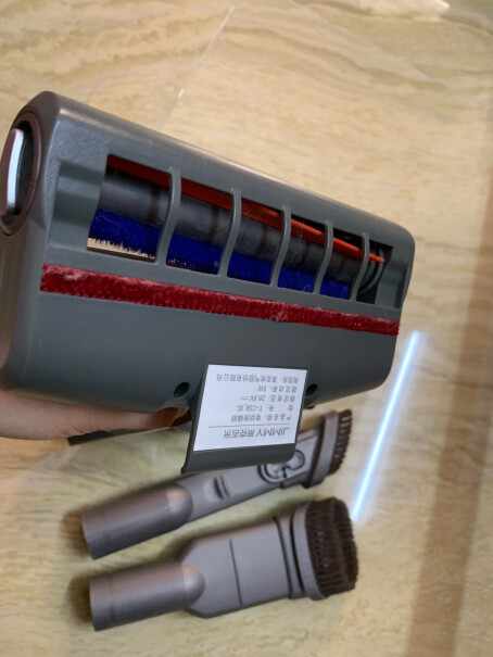 吸尘器莱克吉米无线吸尘器家用轻便大吸力除螨莱克吸尘器AT6评测哪一款功能更强大,评测分析哪款更好？