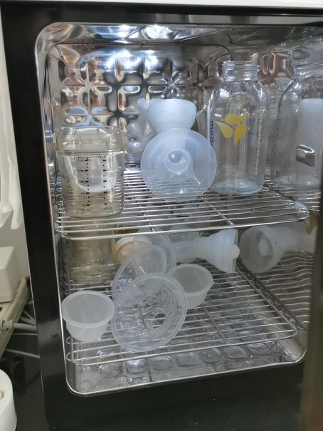 小白熊奶瓶消毒器带烘干器18.5L每次温奶都要重新换水么，还是温好后可以一直开着？