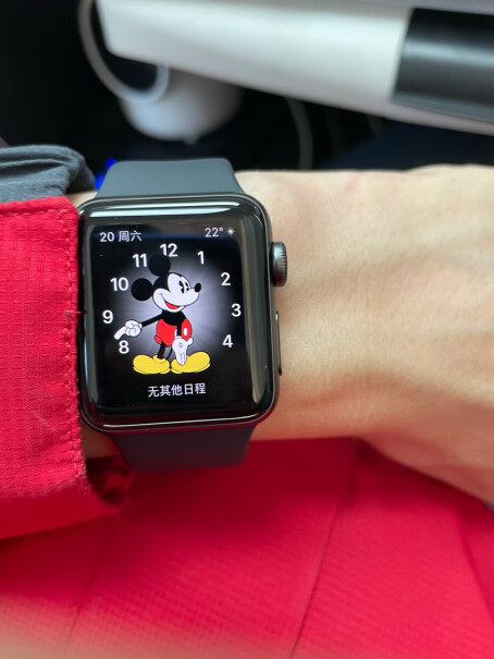 苹果Watch S3 商务灰蓝牙手表表与手机必须同时在手吗？
