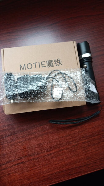 救援装备魔铁MOTIE强光手电筒好用吗？评测结果好吗？