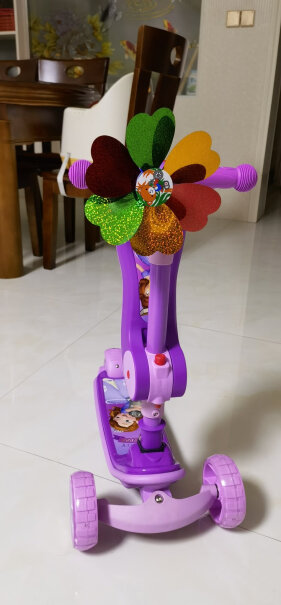 迪士尼儿童滑板车三合一小孩可坐滑滑车座位会不会太矮啊？