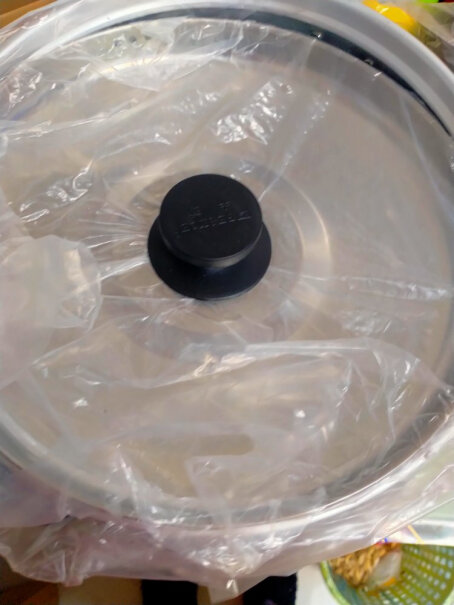 半球电饭煲4L电饭锅直身电饭煲CFXB40-A评价图片内胆有带涂层的，有不锈钢的，有带涂层有麻点的，这锅到底有几种内胆，怎么会评价那么混乱？