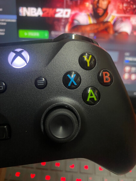 微软Xbox无线控制器磨砂黑+Win10适用的无线适配器手机能用吧？