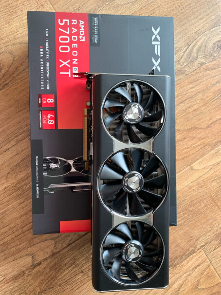 讯景（XFX）RX 6700 XT 海外版OC你们用着有驱动问题吗？黑屏，花屏等等？