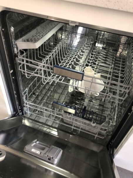 意大利daogrsX6s洗碗机14套嵌入式炒菜的锅能放进去洗吗？