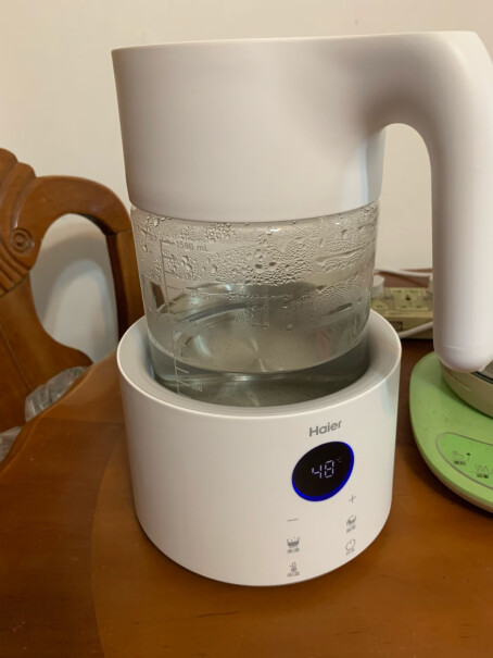海尔Haier奶瓶消毒烘干器HEPA过滤棉HYG-P01保温杯和保温奶瓶可以放进去消毒吗？