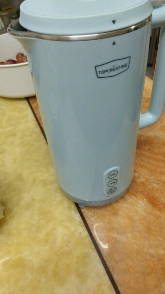 拓璞迷你豆浆机小型家用破壁机免过滤多功能辅食单人食果汁机做果汁还需要额外加水吗？