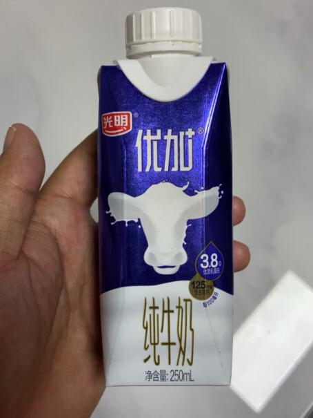 光明纯牛奶250mL*24盒 家庭量贩装评测好不好用？评测质量实话实说？