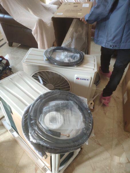 格力2匹天丽华北地区冬天制热效果怎么样，农村，开辅热一小时能有多少电。
