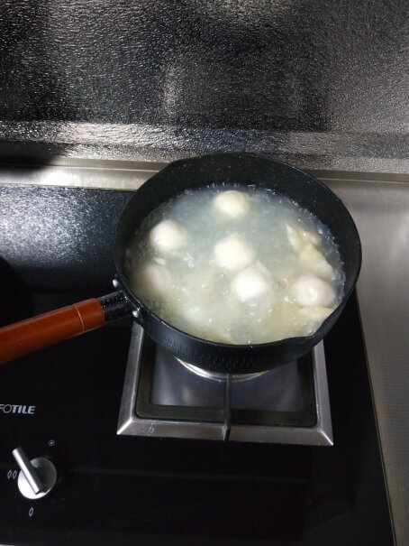 奶锅日式雪平锅热奶锅不粘锅可以入手吗？评测分析哪款更好？