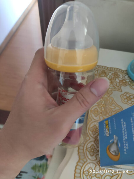 贝亲Pigeon奶瓶为什么我用这个ppsu的喂宝宝喝奶 他不吸的里面就有声音开始冒泡泡 感觉进空气了 这个不防胀气？