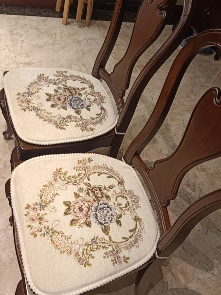 罗兰家纺欧式餐椅垫坐垫椅子凳子垫子坐垫可拆洗带绑带椅垫请问有没有45x40的？