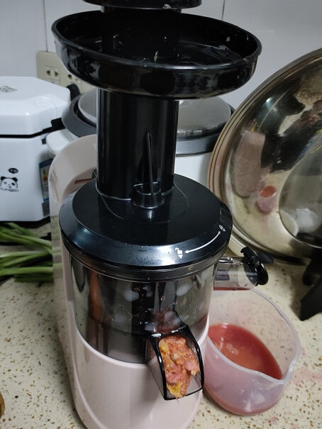 九阳原汁机水果榨汁机家用渣汁分离果汁机小型低速慢榨打汁机迷你可以榨豆浆吗？