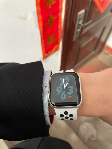 智能手表Apple Watch Nike Series 6 40mm M00X3CH/A好用吗？怎么样入手更具性价比！