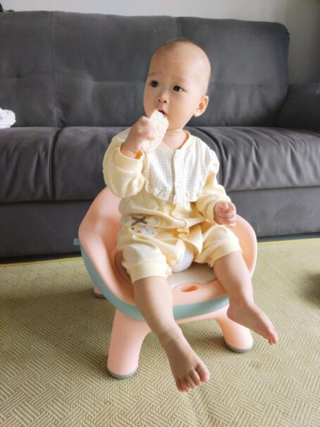 奔麦宝宝餐椅儿童餐桌婴幼儿坐椅子吃饭便携多功能叫叫椅座椅凳宝宝椅好用吗？是不是很方便？