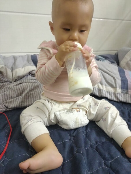 佳贝艾特悦白婴幼儿配方羊奶粉3段1-3岁婴幼儿适用800克这个奶粉加了葡萄糖浆固体，会很甜吗？