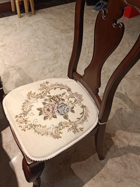 罗兰家纺欧式餐椅垫坐垫椅子凳子垫子坐垫可拆洗带绑带椅垫请问有没有45x40的？