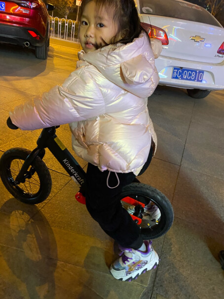 KinderKraft德国平衡车儿童滑步无脚踏单车2-6岁车子给行？质量？