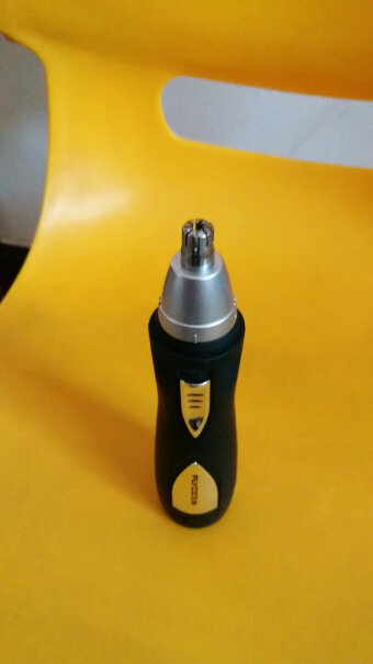 飞科男士电动鼻毛修剪器FS7806便携剃鼻毛器这是用的几号电池啊？