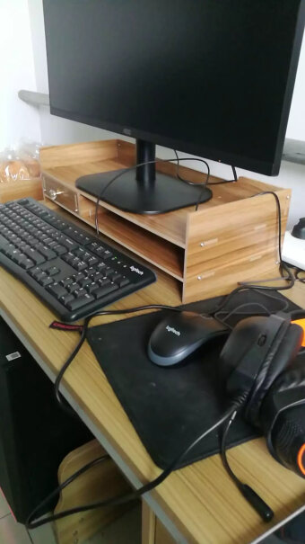 万事佳液晶电脑显示器屏增高架办公用品桌面收纳支架键盘置物架子木头 异味大吗？