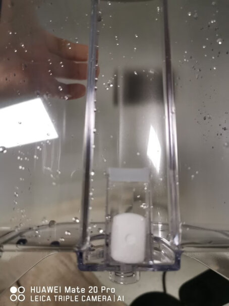 小米有品心想即热式饮水机喝水有塑胶味吗 质量如何？