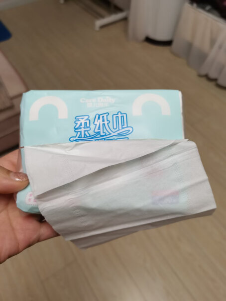 凯儿得乐萌趣柔纸巾请问这个纸可以当尿布给宝宝垫着吗？