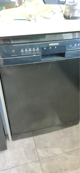 西门子独立式家用智能洗碗机这个有嵌在橱柜橱柜里的吗？