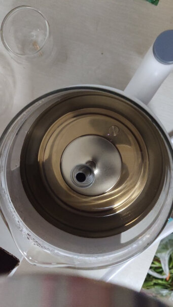 生活元素养生壶迷你煮茶器我去年买的，但茶叶网兜底部脱胶了，哪里可以买到配件？