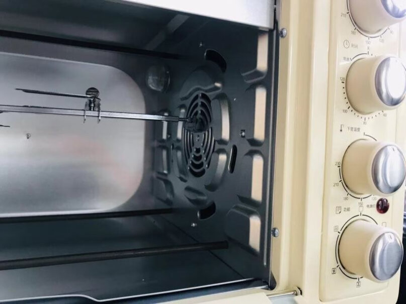 格兰仕电烤箱GalanzK1332控温大容量精准大家的计时器都有声音吗？