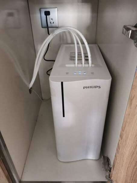 飞利浦小方盒SRO500净水器厨房家用直饮RO反渗透纯水机有没有大神换普通水龙头成功的，电控龙头太难用了？