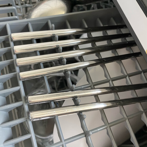 米家洗碗机能放方形盘子洗么？