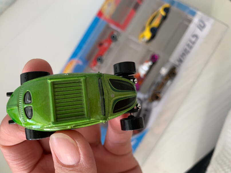 风火轮HOTWHEELS可以在风火轮轨道上跑吗？