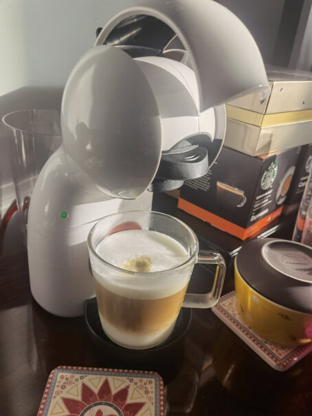 雀巢多趣酷思胶囊咖啡机家用小型半自动有刘宇宁的签名照吗？
