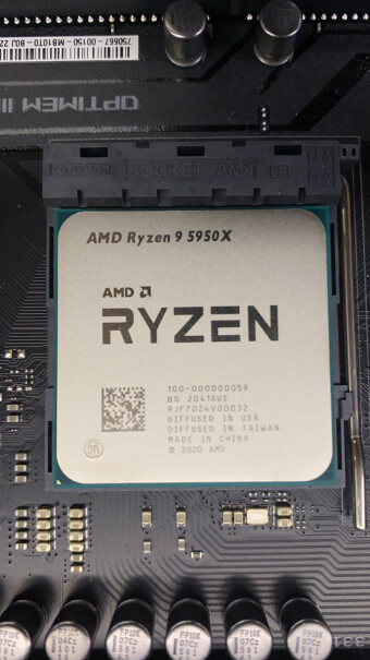 AMD 锐龙5 5600X CPU啥时候出个5950X+6900XT的套装？