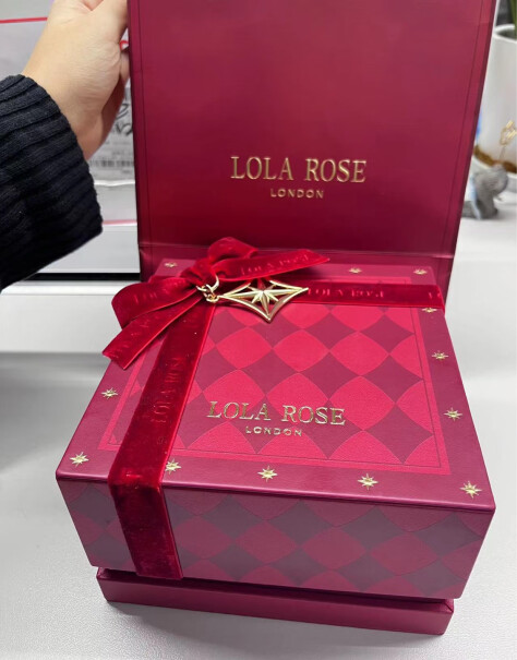 LOLA ROSE手表新小绿表钢带套装星运礼盒使用感受如何？使用两个月评测反馈！