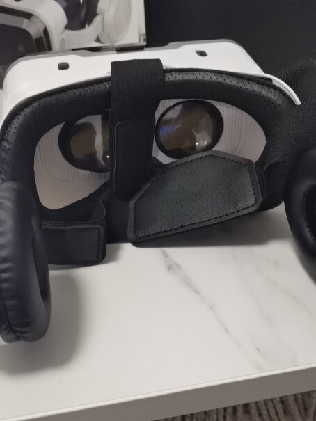 千幻魔镜G04BS VR眼镜蓝牙版支持播放本地电影的app吗？