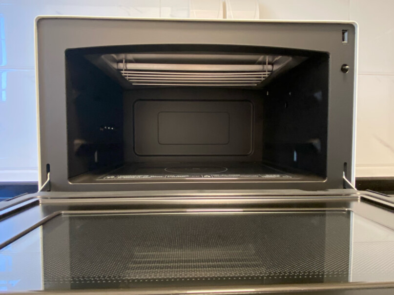 东芝TOSHIBA微波炉原装进口微蒸烤一体机里面怎么清洗？