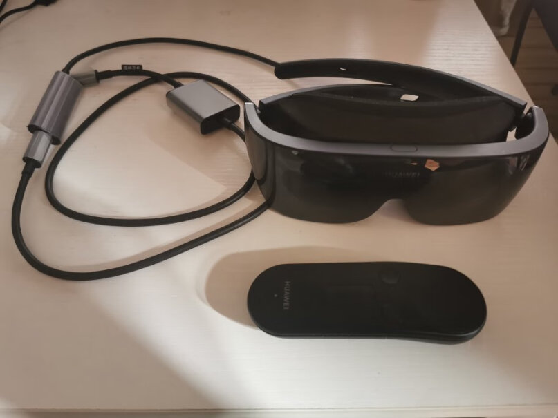 NOLO CV1 PRO VR套件爱奇艺VR一体机自带的3D游戏多吗？这个型号的手柄都适合吗？