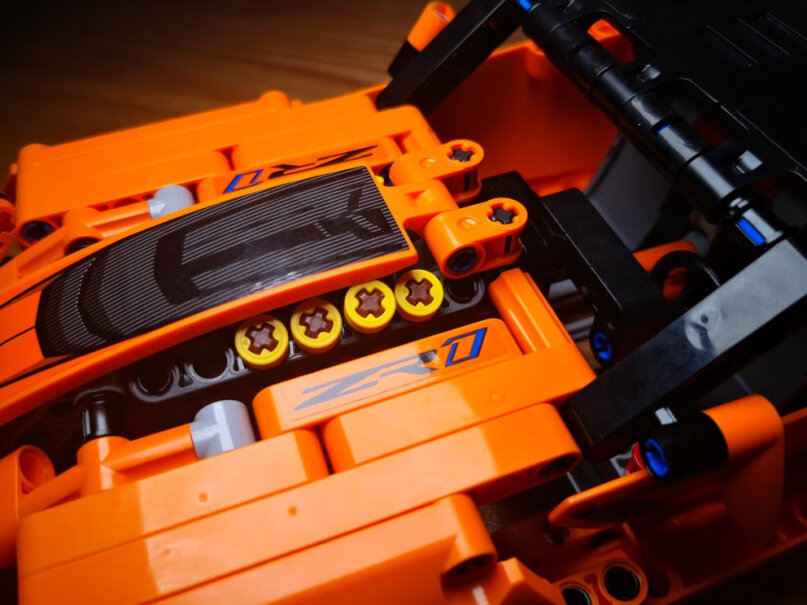乐高LEGO积木机械系列这款可以转动方向盘吗 可以带动前轮转吗？