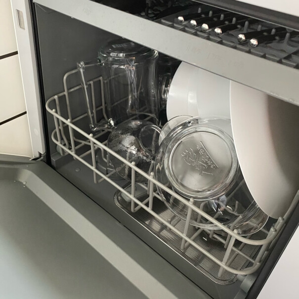 米家洗碗机能放方形盘子洗么？