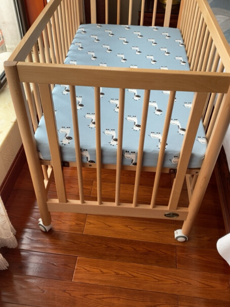 婴儿床蒂爱婴儿床山毛榉宝宝床拼接大床可移动多功能新生儿床边床深度剖析测评质量好不好！3分钟告诉你到底有没有必要买！