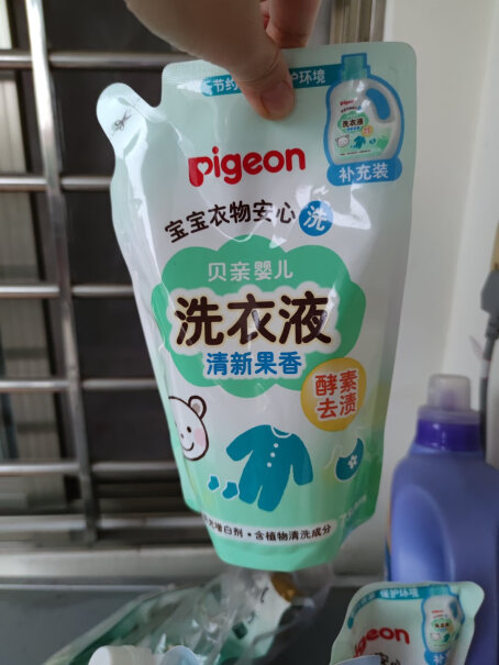 贝亲Pigeon洗衣液洗衣液用了之后泡泡容易洗掉吗？