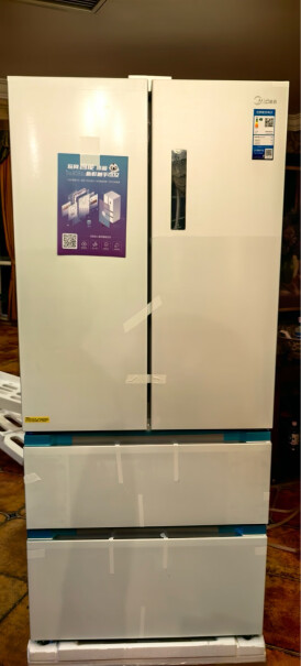 美的BCD-508WTPZM(E)你们都冰箱两边热不热，我怎么跟很烫手。？