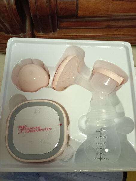 新贝电动吸奶器带哺乳灯吸出来有泡泡吗？