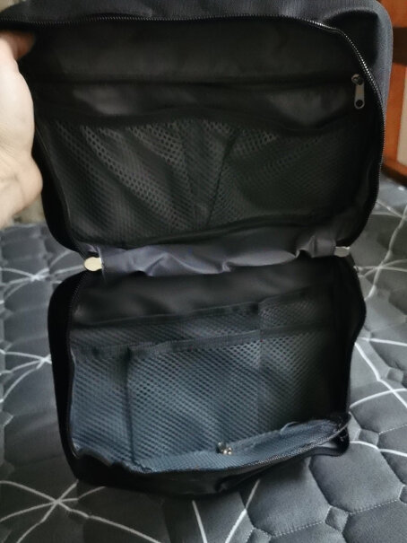 旅行装备JAJALIN旅行化妆包便携大容量洗漱包防水化妆包功能真的不好吗,质量真的差吗？