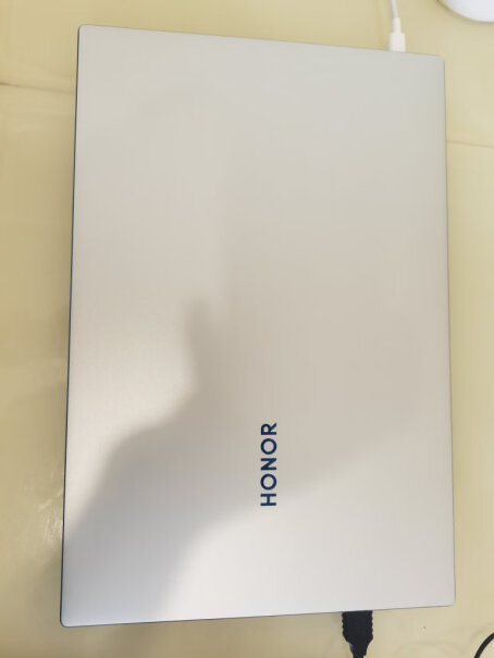 荣耀MagicBook14可以玩lol吗？