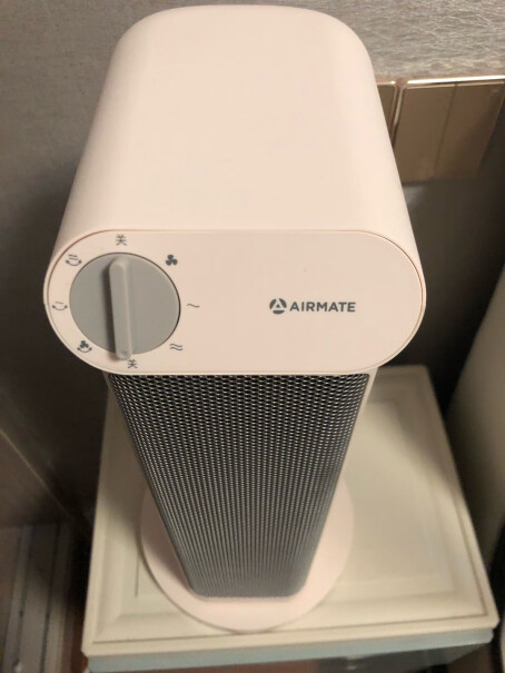 艾美特（Airmate）温室系列取暖器你好 这款机器挂多高？